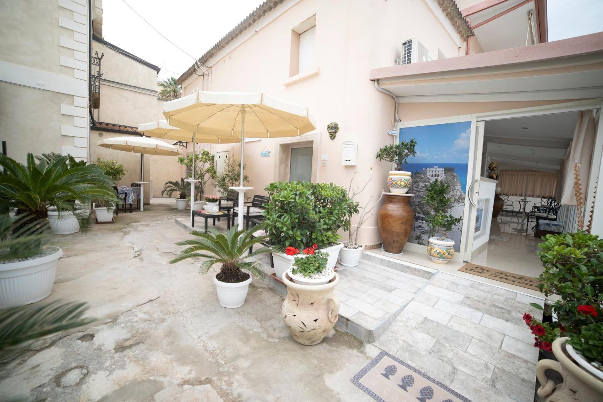 La Perla Del Tirreno Bed and Breakfast Tropea Exteriör bild