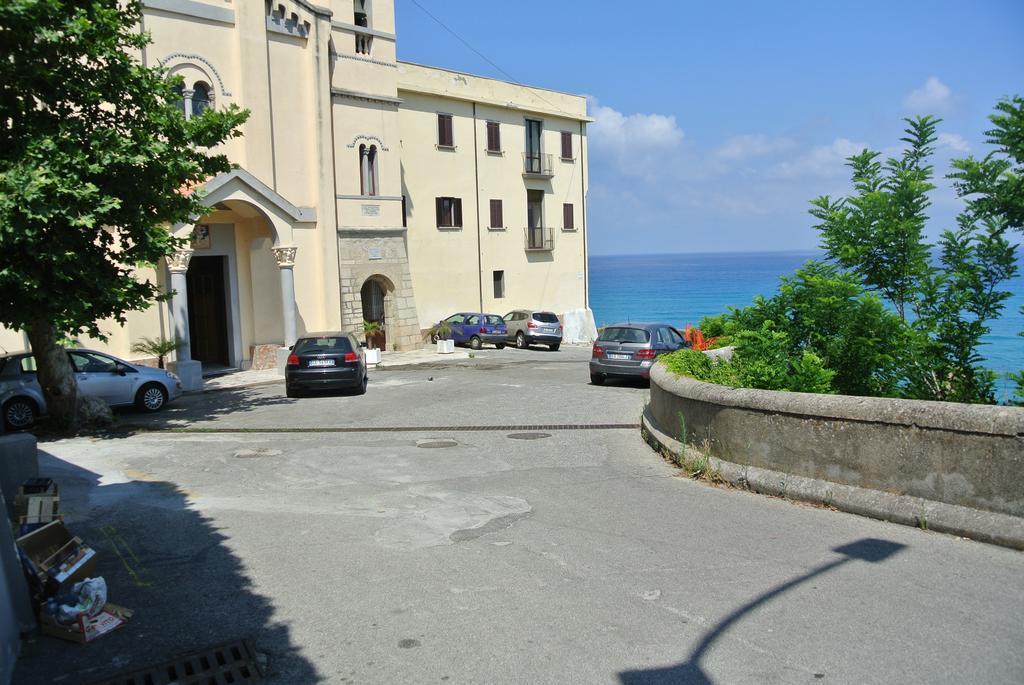 La Perla Del Tirreno Bed and Breakfast Tropea Exteriör bild