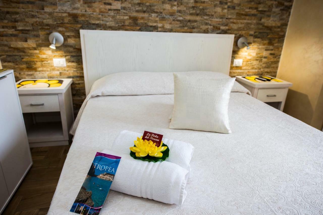 La Perla Del Tirreno Bed and Breakfast Tropea Exteriör bild